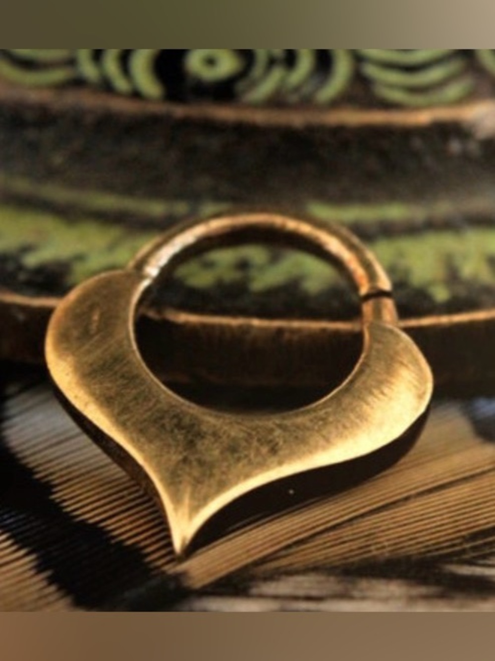 Gold toned septum ring
Gold Heart-Shaped - Women Jewelry
